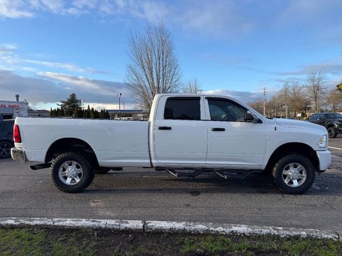 Used 2018 RAM 2500 Tradesman w/ Protection Group image 6