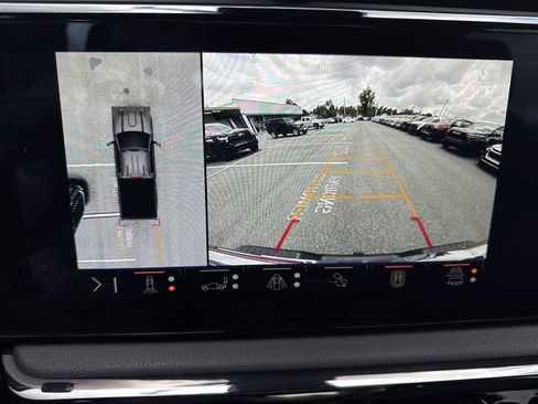 Used 2025 GMC Sierra 3500 AT4 AWD/4WD image 26