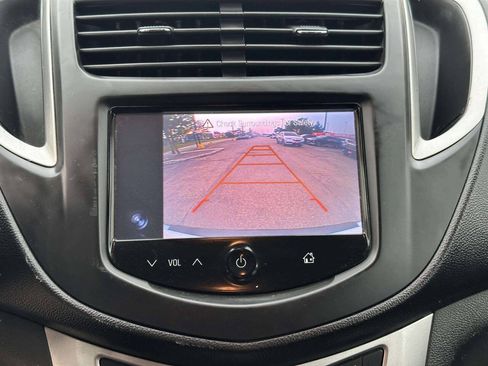 Used 2015 Chevrolet Trax LT FWD image 33