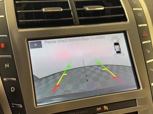 Used 2020 Lincoln MKZ Reserve FWD image 28