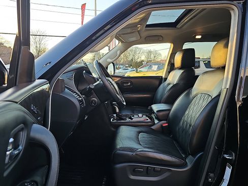 Certified 2022 Nissan Armada Platinum w/ Captain's Chairs Package image 17