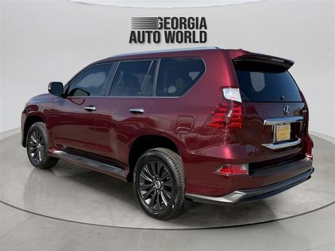 Used 2022 Lexus GX 460 Premium w/ Accessory Package image 10