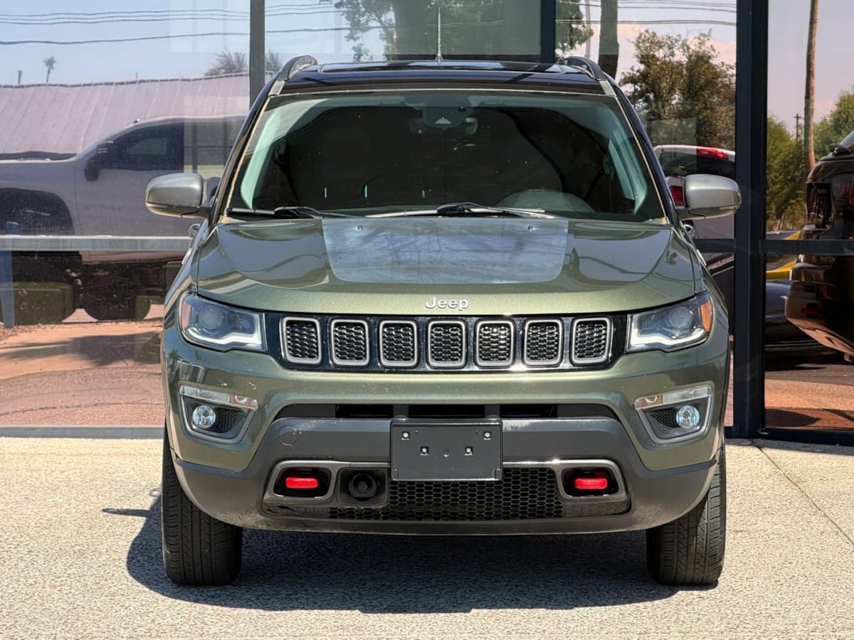 Used 2017 Jeep Compass Trailhawk AWD/4WD image 19