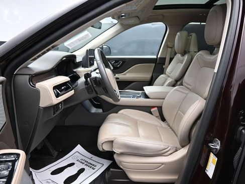 Used 2023 Lincoln Aviator Reserve w/ Equipment Group 201A RWD image 9