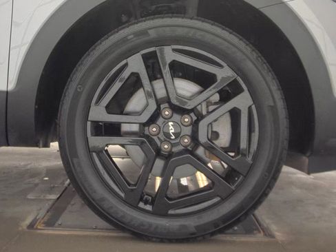 Used 2023 Kia Telluride SX X-Line AWD/4WD image 17