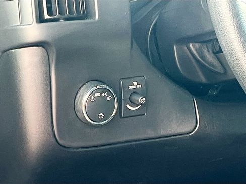 Used 2025 Chevrolet Express 2500 w/ Driver Convenience Package RWD image 10