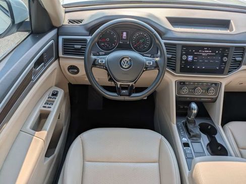 Used 2019 Volkswagen Atlas SE FWD image 18