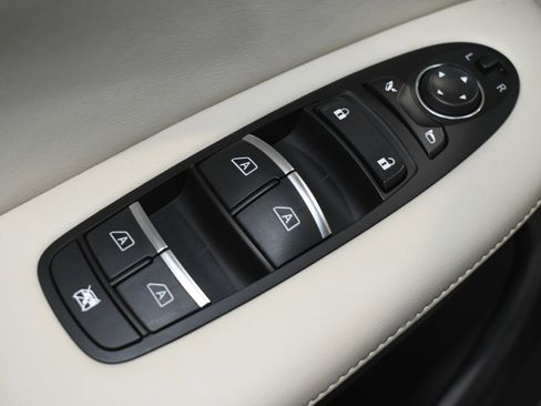 Used 2022 INFINITI QX50 Sensory w/ Cargo Package image 40