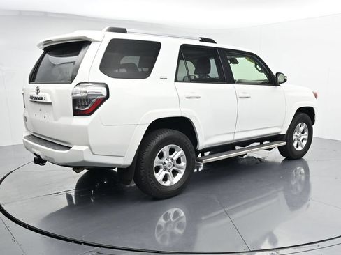 Used 2024 Toyota 4Runner SR5 Premium w/ Moonroof Package AWD/4WD image 8