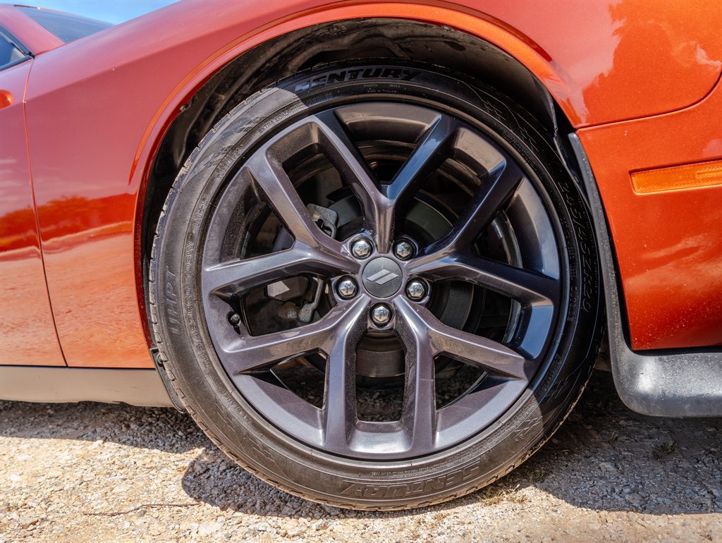 Used 2020 Dodge Challenger SXT w/ Blacktop Package RWD image 13
