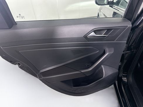 Used 2024 Volkswagen Jetta SE image 25