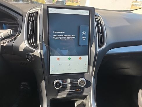 Used 2024 Ford Edge SEL image 12