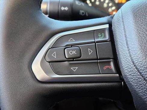 New 2026 Jeep Compass Latitude image 17