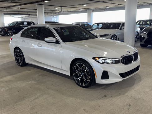 Certified 2025 BMW 330i 330i image 2