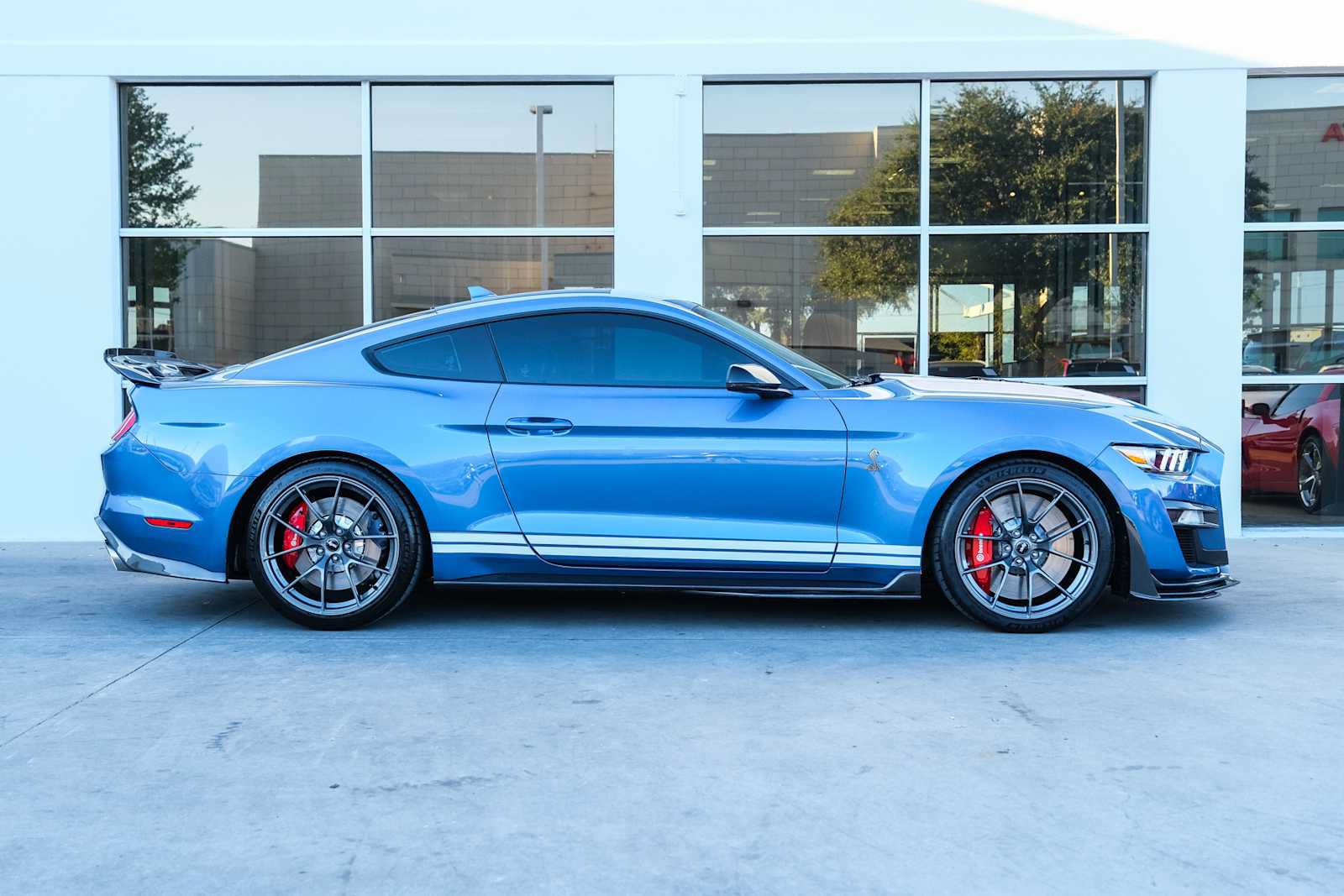 Used 2020 Ford Mustang Shelby GT500 w/ Technology Package RWD image 13