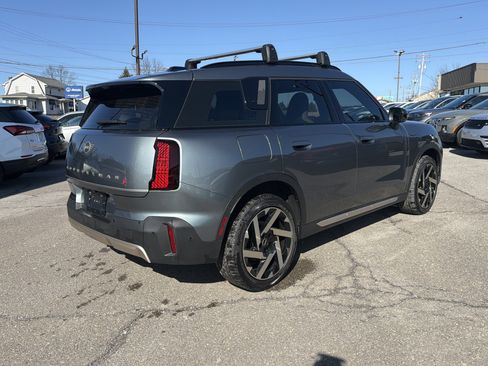 Used 2025 MINI Cooper Countryman S image 3