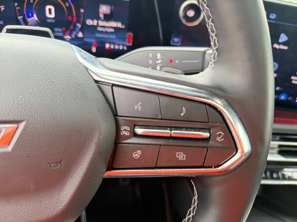 Used 2025 Chevrolet Traverse Z71 w/ Enhanced Driving Package AWD/4WD image 16
