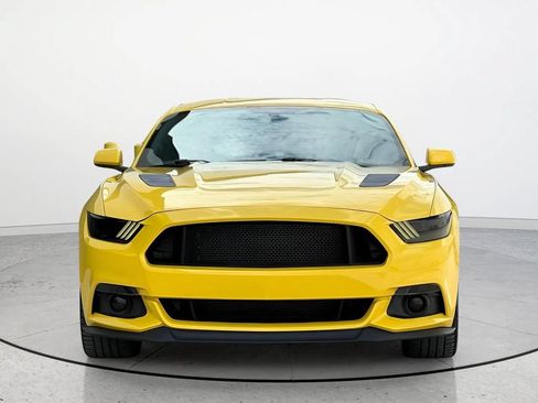 Used 2017 Ford Mustang GT w/ GT Performance Package RWD image 4