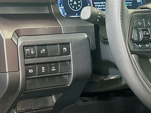 Used 2025 Toyota 4Runner TRD Off-Road AWD/4WD image 8