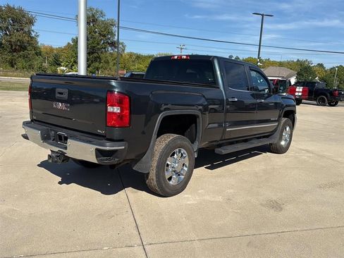 Used 2019 GMC Sierra 2500 SLT w/ Driver Alert Package image 5