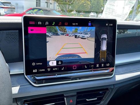 Certified 2026 Volkswagen Tiguan SE w/ Panoramic Sunroof Package FWD image 27