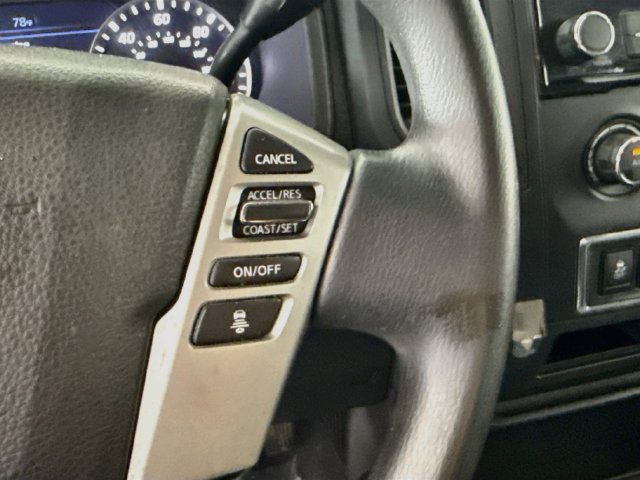 Used 2022 Nissan Titan SV RWD image 14