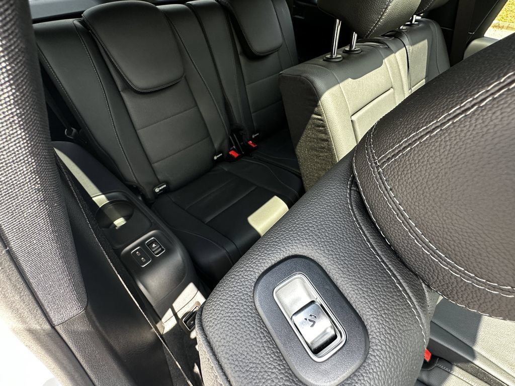 Certified 2025 Mercedes-Benz GLS 450 4MATIC w/ AMG Line Exterior image 19