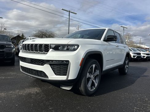 New 2026 Jeep Grand Cherokee Limited AWD/4WD image 21