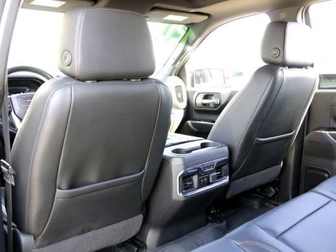 Used 2020 GMC Sierra 1500 AT4 w/ AT4 Premium Package AWD/4WD image 23