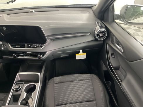 New 2026 Chevrolet Equinox LT w/ Safety and Technology Package FWD image 14