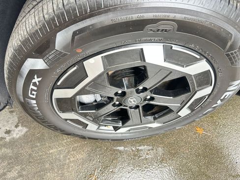 Used 2025 Hyundai Santa Fe SEL image 32