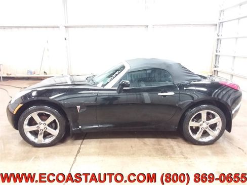 Used 2006 Pontiac Solstice Convertible w/ Premium Package image 6