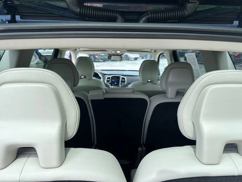 Used 2023 Volvo XC90 B6 Plus w/ Protection Package AWD/4WD image 32