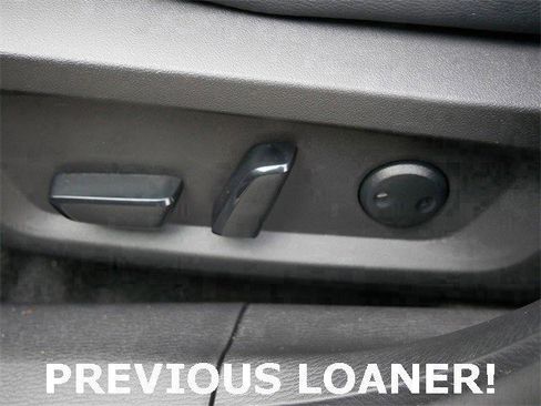 Used 2025 Mitsubishi Outlander SEL image 18