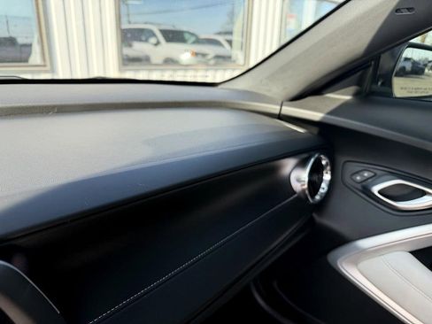 Used 2019 Chevrolet Camaro SS image 19