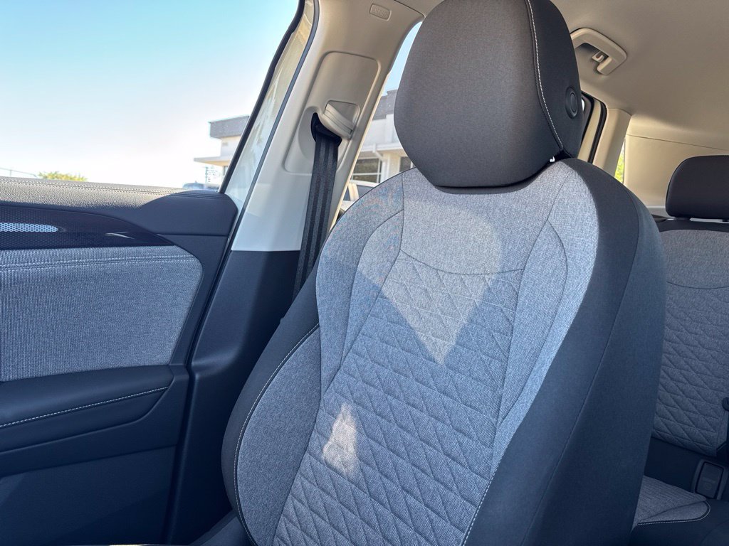 Used 2025 Volkswagen Tiguan S FWD image 23