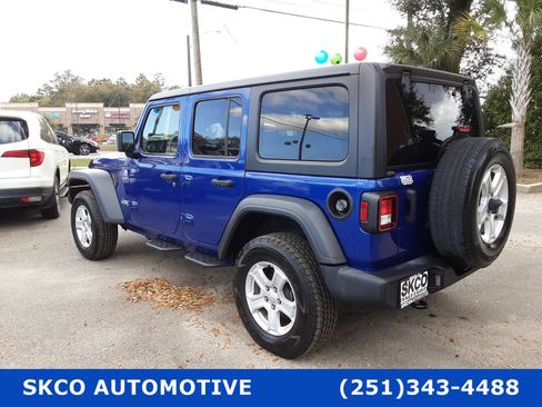 Used 2020 Jeep Wrangler Unlimited Sport S image 3