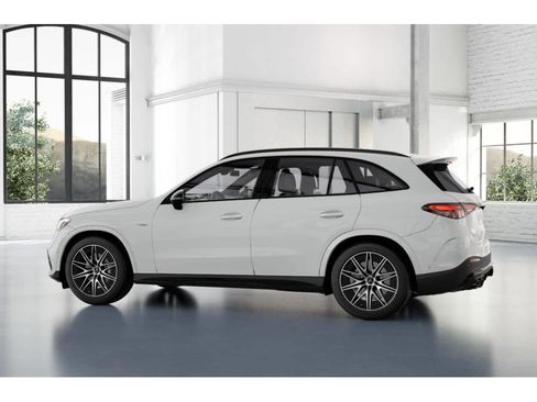Used 2025 Mercedes-Benz GLC 43 AMG 4MATIC image 31