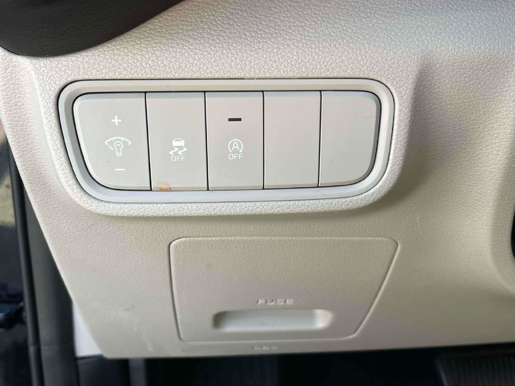 Used 2023 Kia Soul LX FWD image 16