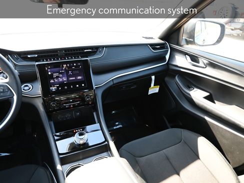 New 2025 Jeep Grand Cherokee L Laredo image 26