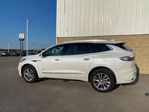 Used 2023 Buick Enclave Avenir w/ Avenir Technology Package image 8