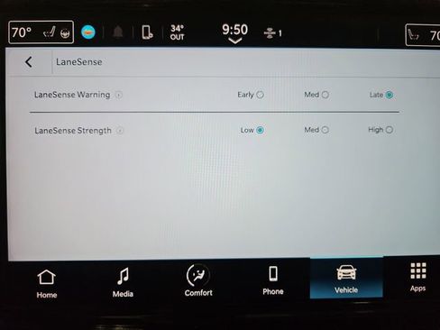 Used 2023 Chrysler Pacifica Touring-L image 45