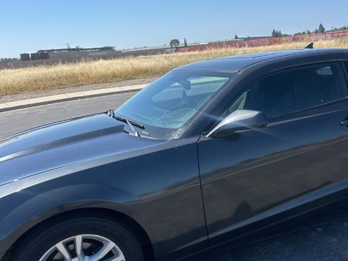 Used 2013 Chevrolet Camaro LT RWD image 4