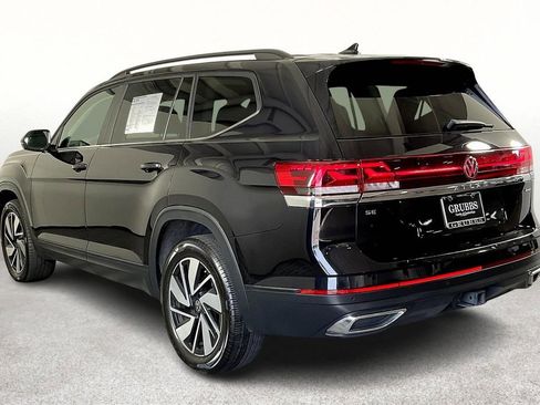 Used 2024 Volkswagen Atlas SE image 17