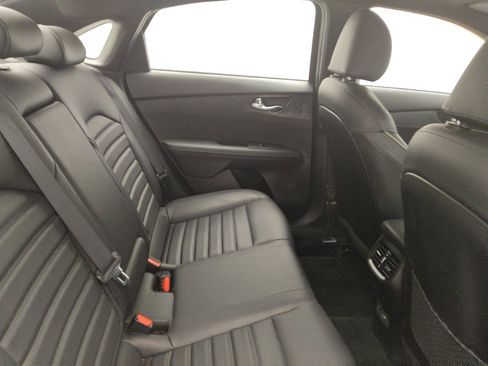 Used 2023 Kia Forte GT-Line w/ GT-Line Premium Package FWD image 19