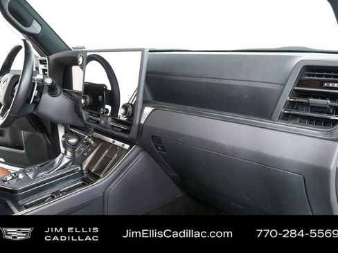 Used 2024 Lexus GX 550 w/ Accessory Package (2T) AWD/4WD image 23