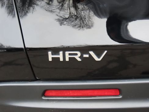 Used 2024 Honda HR-V Sport image 7