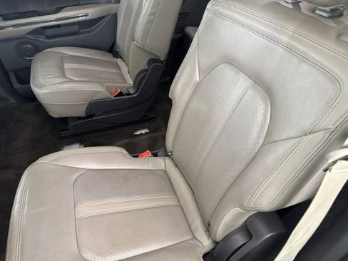 Used 2018 Ford Expedition Limited AWD/4WD image 26