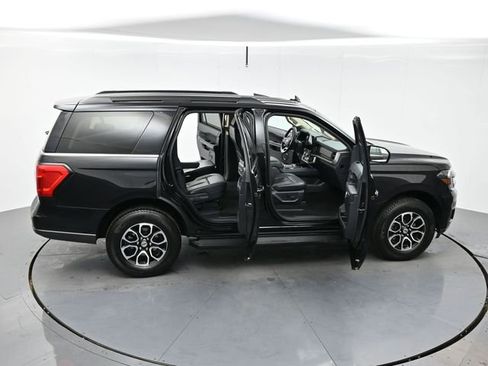 Used 2024 Ford Expedition XLT image 48