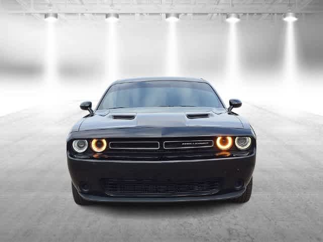 Certified 2018 Dodge Challenger SXT RWD image 3